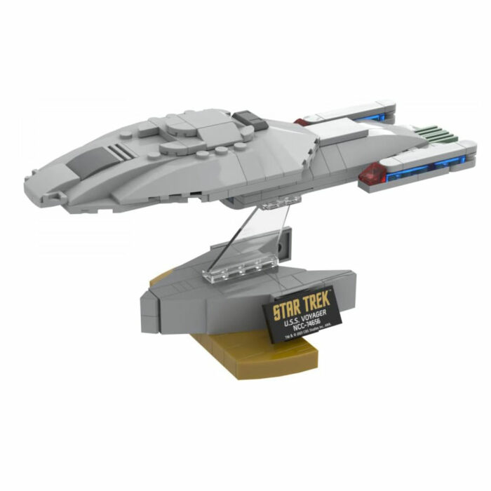 BlueBrixx USS-Voyager NCC-74656 - STAR TREK